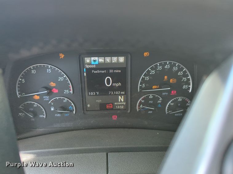 image for item EQ2177 2024 Freightliner  Cascadia 126 semi truck