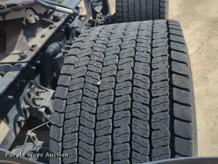 image for item EQ2177 2024 Freightliner  Cascadia 126 semi truck