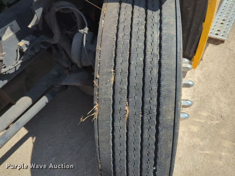 image for item EQ2177 2024 Freightliner  Cascadia 126 semi truck