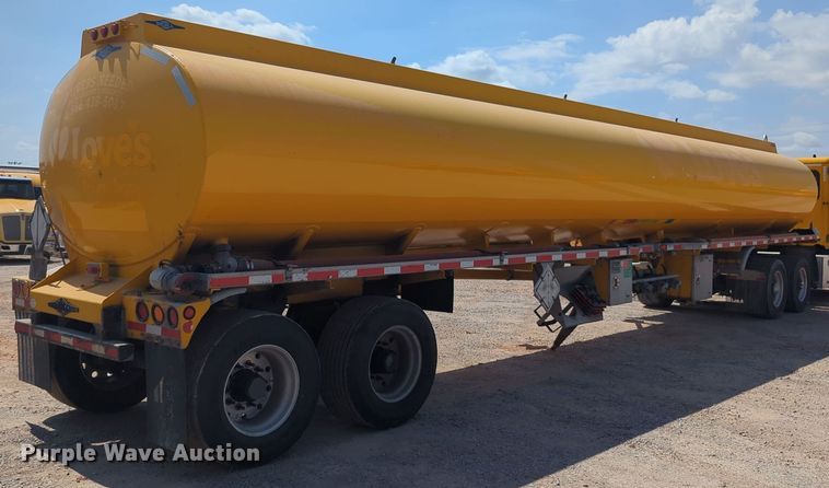 image for item EQ2181 2006 Beall BAST-96-3-SB tank trailer