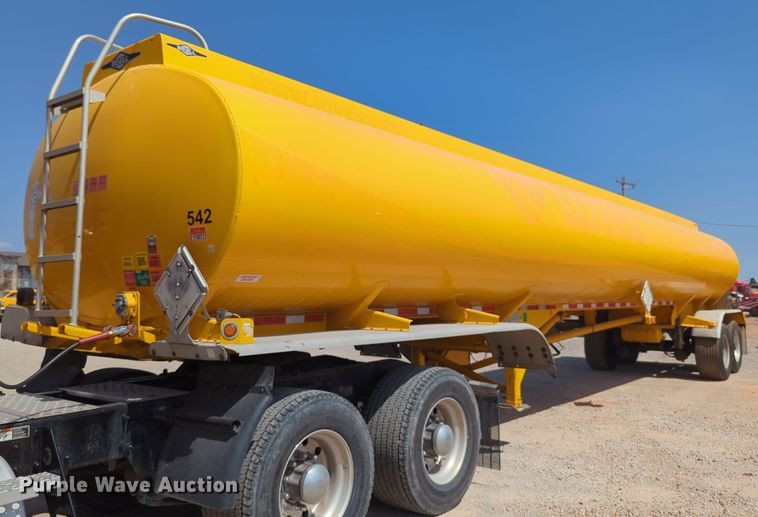 image for item EQ2181 2006 Beall BAST-96-3-SB tank trailer