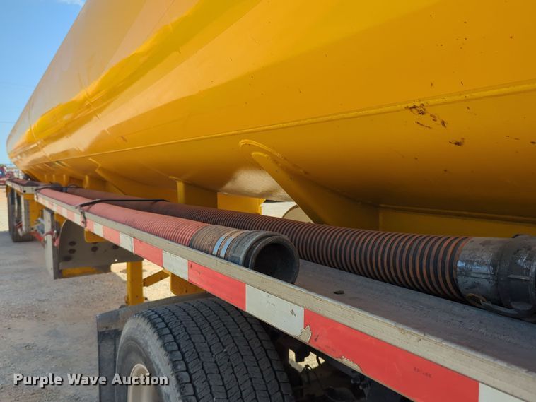 image for item EQ2181 2006 Beall BAST-96-3-SB tank trailer