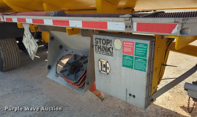 image for item EQ2181 2006 Beall BAST-96-3-SB tank trailer