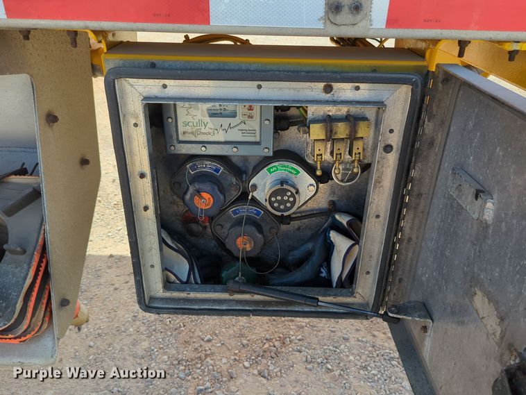 image for item EQ2181 2006 Beall BAST-96-3-SB tank trailer