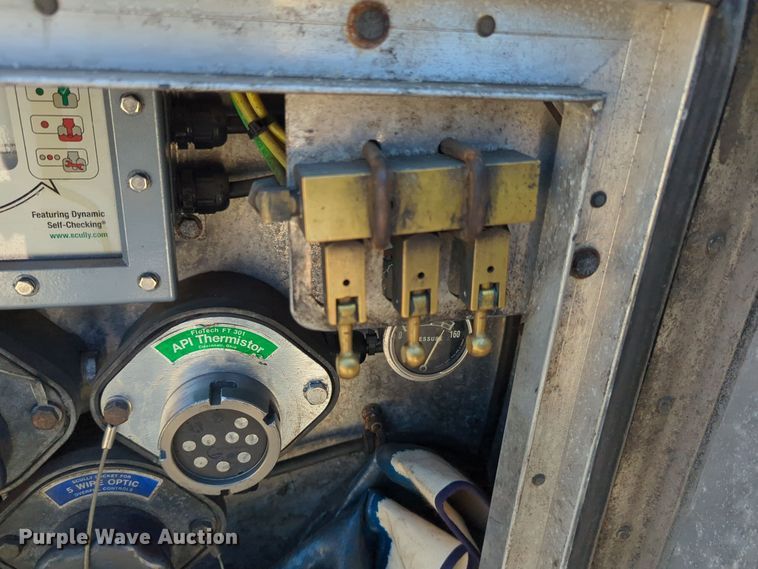 image for item EQ2181 2006 Beall BAST-96-3-SB tank trailer