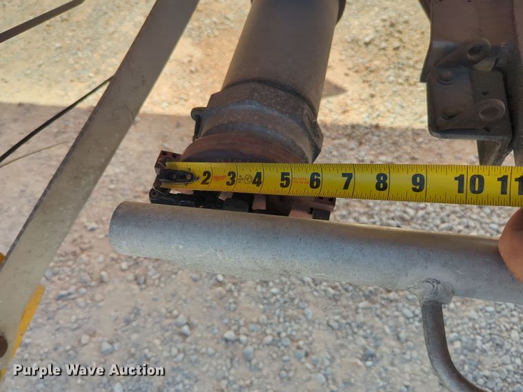 image for item EQ2181 2006 Beall BAST-96-3-SB tank trailer