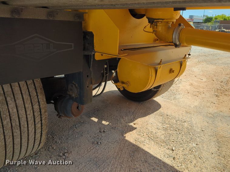 image for item EQ2181 2006 Beall BAST-96-3-SB tank trailer