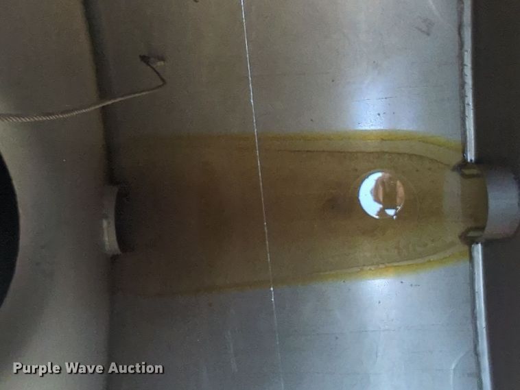 image for item EQ2181 2006 Beall BAST-96-3-SB tank trailer