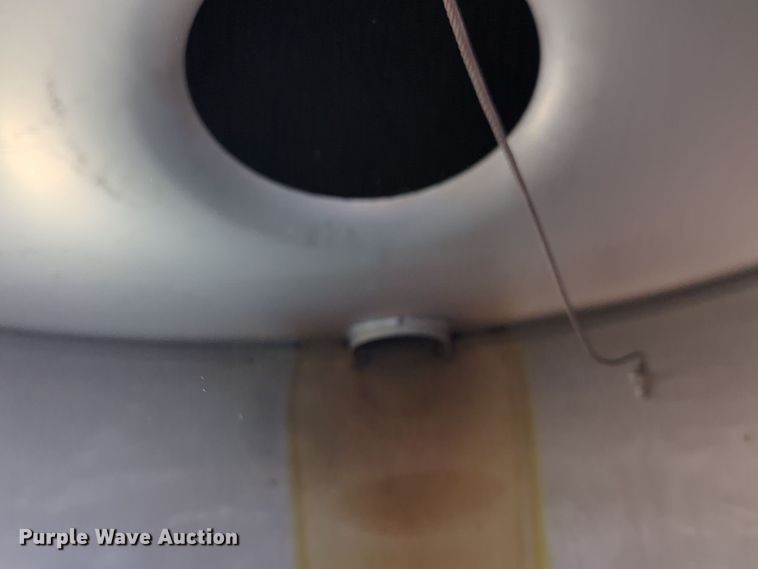 image for item EQ2181 2006 Beall BAST-96-3-SB tank trailer