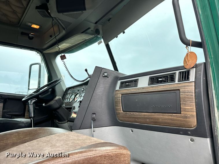 image for item IE9062 2014 Freightliner  Coronado semi truck