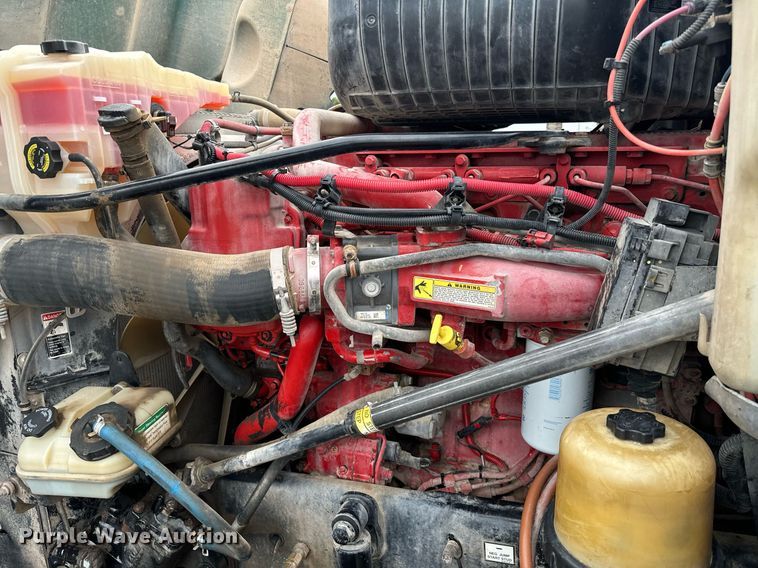 image for item IE9062 2014 Freightliner  Coronado semi truck