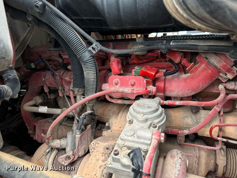 image for item IE9062 2014 Freightliner  Coronado semi truck