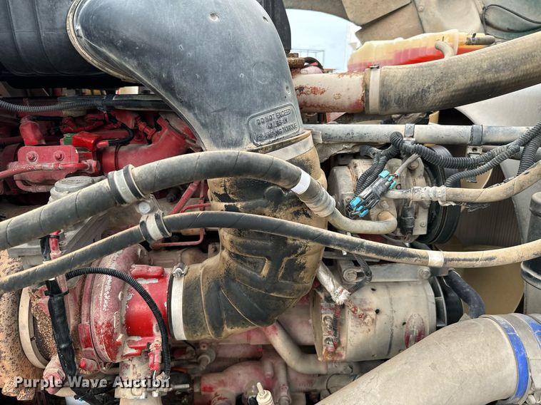 image for item IE9062 2014 Freightliner  Coronado semi truck