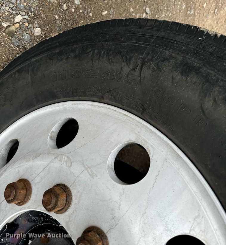 image for item IE9062 2014 Freightliner  Coronado semi truck