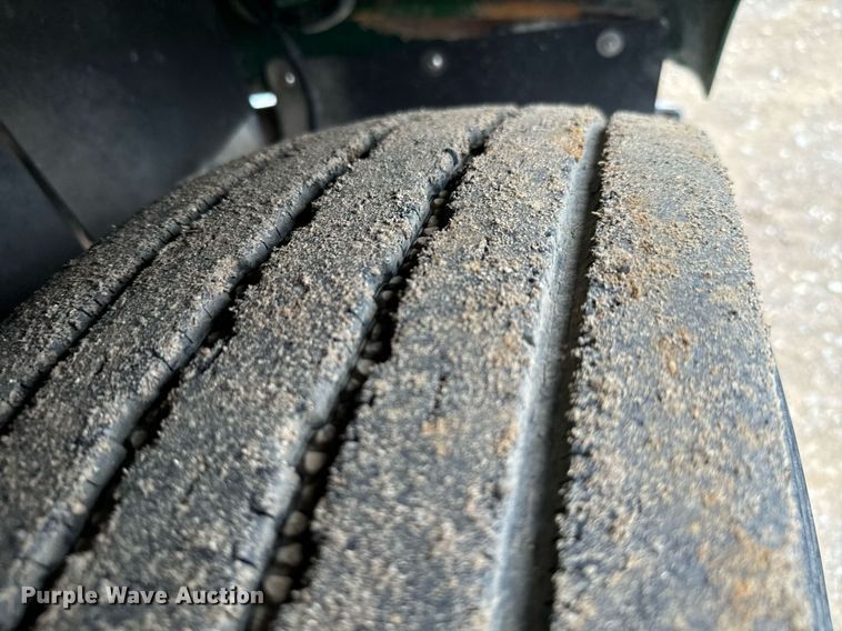 image for item IE9062 2014 Freightliner  Coronado semi truck