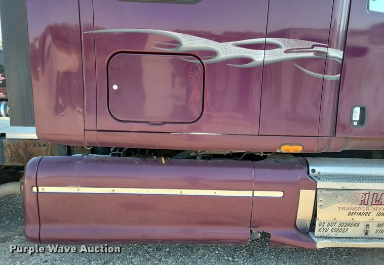 image for item JO9464 2005 Peterbilt 387 semi truck