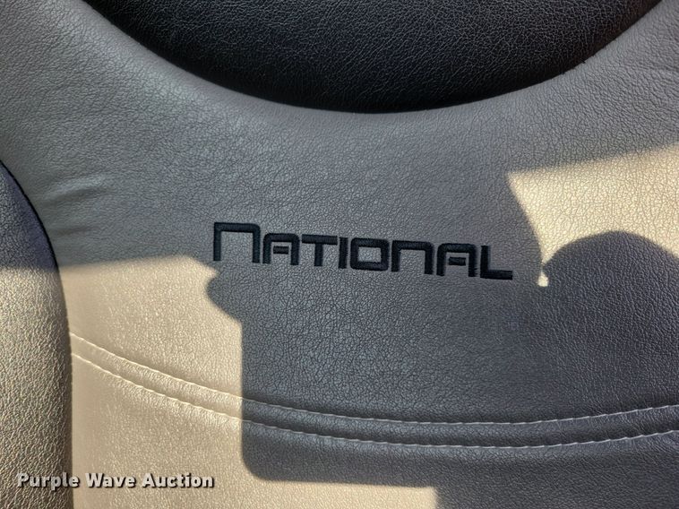 image for item JO9464 2005 Peterbilt 387 semi truck