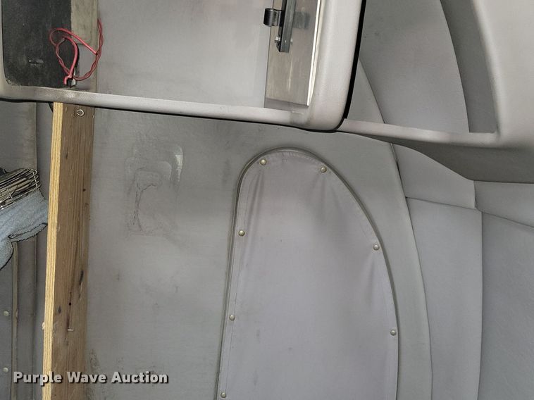 image for item JO9464 2005 Peterbilt 387 semi truck