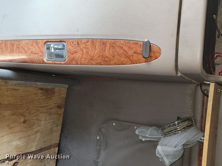 image for item JO9464 2005 Peterbilt 387 semi truck