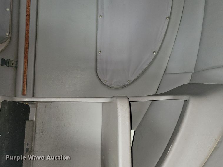 image for item JO9464 2005 Peterbilt 387 semi truck