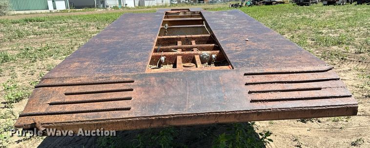 image for item LG9019 1980 Hyster lowboy equipment trailer