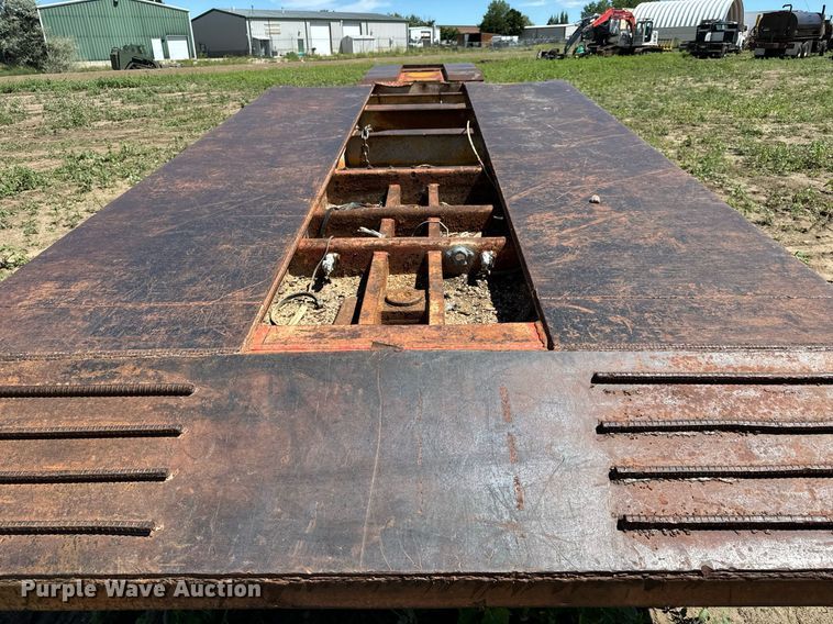 image for item LG9019 1980 Hyster lowboy equipment trailer