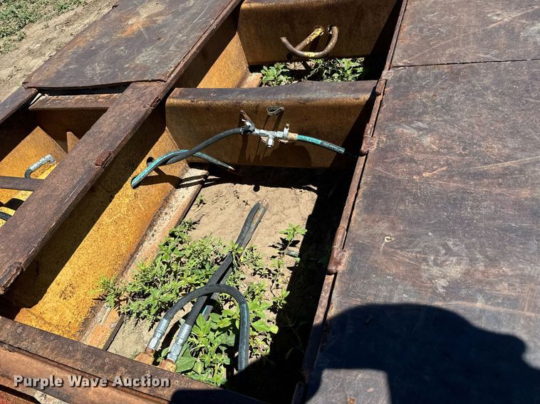 image for item LG9019 1980 Hyster lowboy equipment trailer