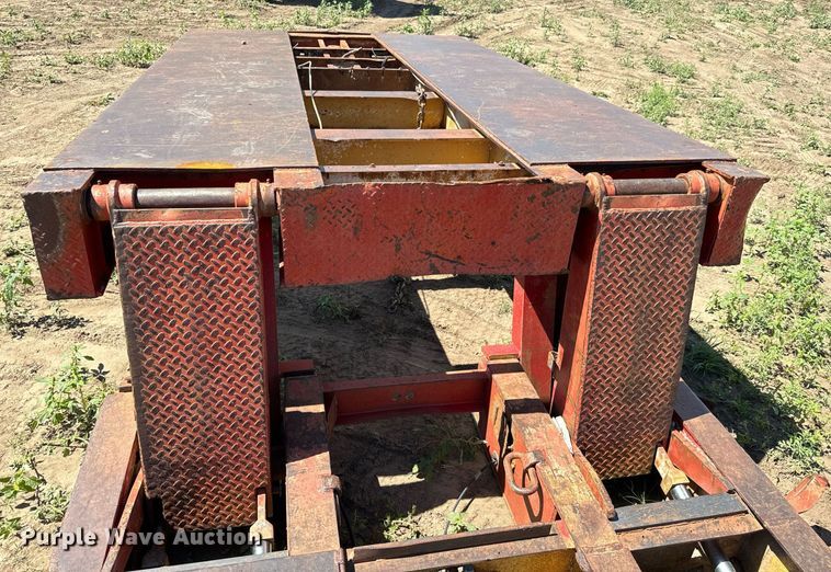 image for item LG9019 1980 Hyster lowboy equipment trailer