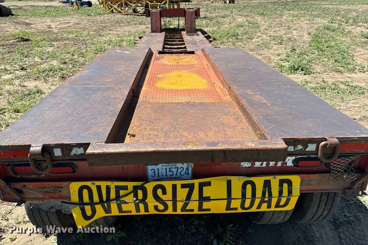 image for item LG9019 1980 Hyster lowboy equipment trailer