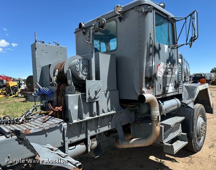 image for item LG9030 1980 AM General M916 winch truck