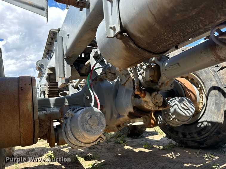 image for item LG9030 1980 AM General M916 winch truck