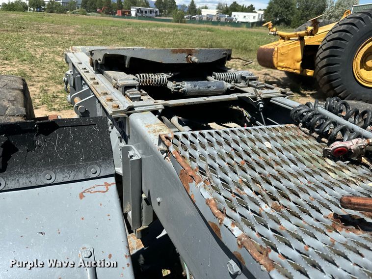 image for item LG9030 1980 AM General M916 winch truck