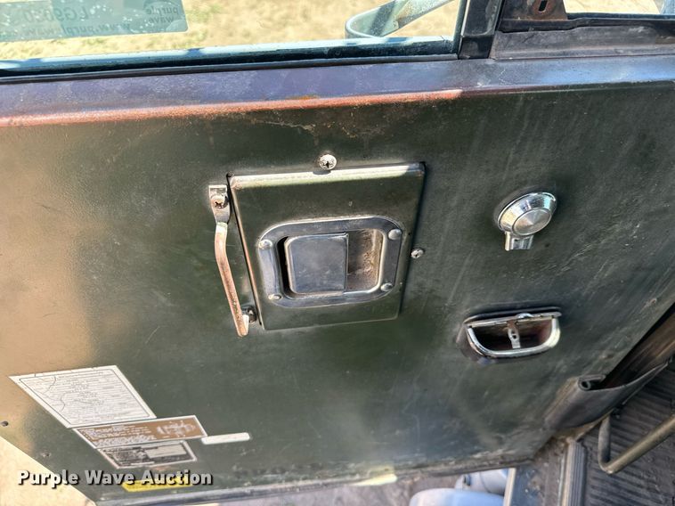 image for item LG9030 1980 AM General M916 winch truck