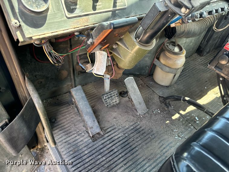 image for item LG9030 1980 AM General M916 winch truck