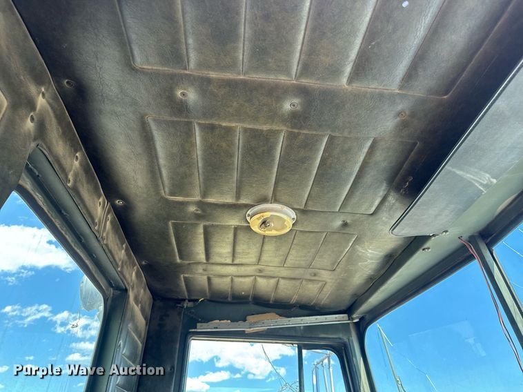 image for item LG9030 1980 AM General M916 winch truck