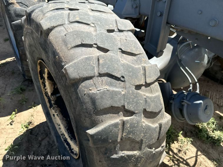 image for item LG9030 1980 AM General M916 winch truck