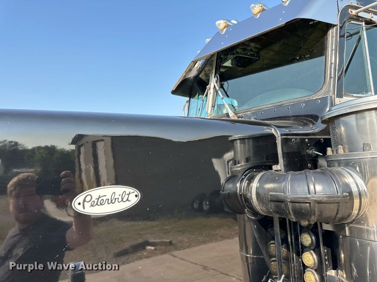 image for item LR9472 1979 Peterbilt 359 semi truck