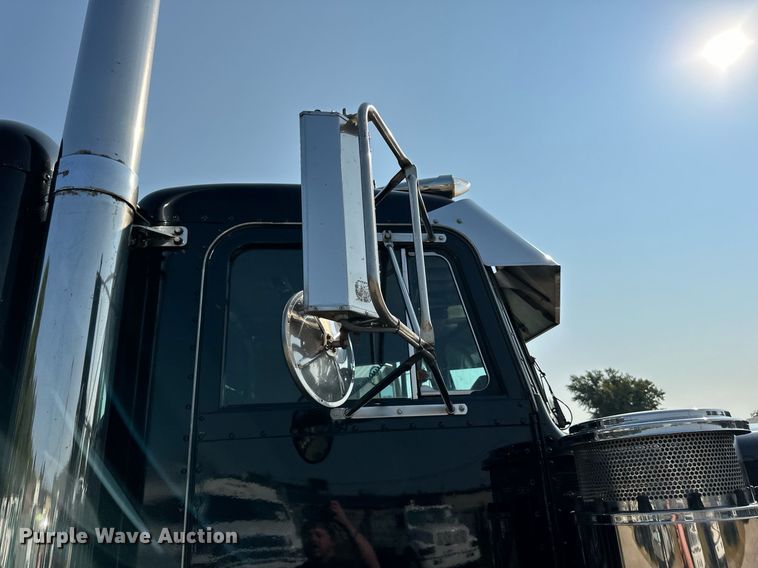 image for item LR9472 1979 Peterbilt 359 semi truck