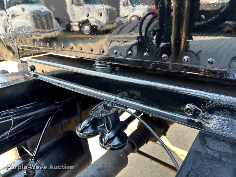 image for item LR9472 1979 Peterbilt 359 semi truck