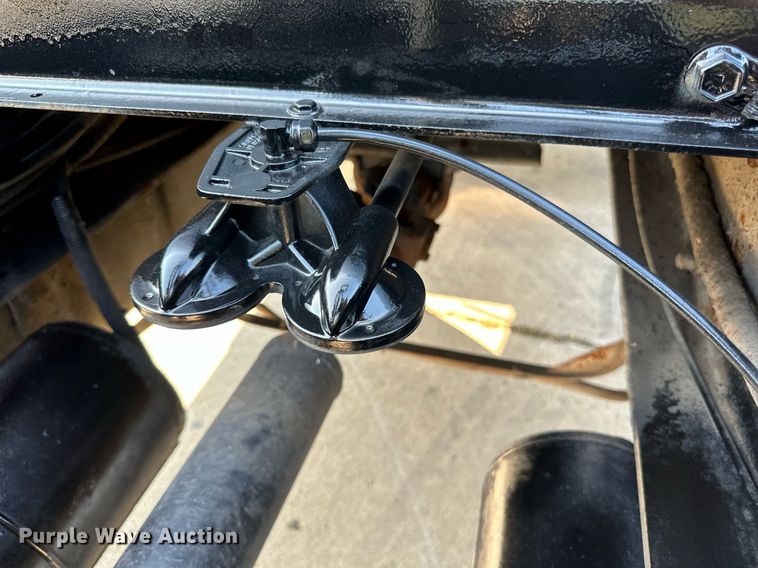 image for item LR9472 1979 Peterbilt 359 semi truck