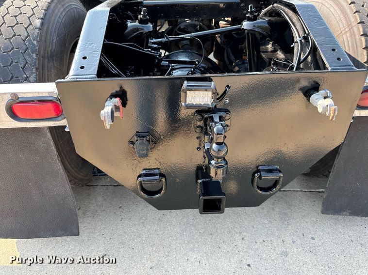 image for item LR9472 1979 Peterbilt 359 semi truck