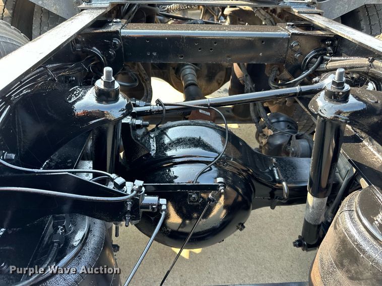 image for item LR9472 1979 Peterbilt 359 semi truck