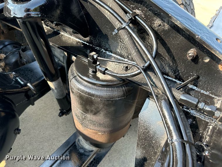 image for item LR9472 1979 Peterbilt 359 semi truck