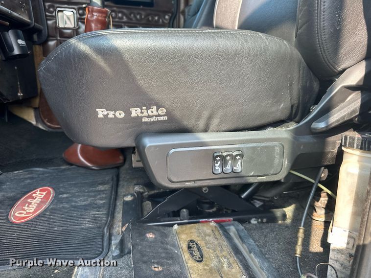 image for item LR9472 1979 Peterbilt 359 semi truck