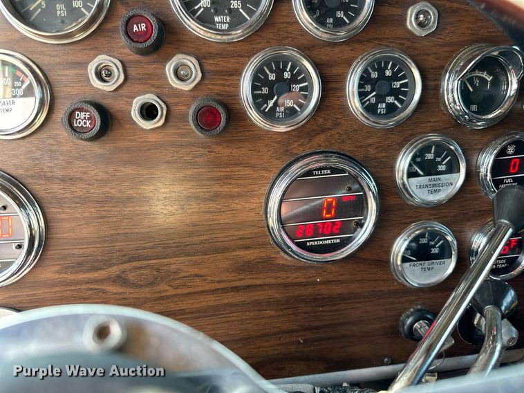 image for item LR9472 1979 Peterbilt 359 semi truck