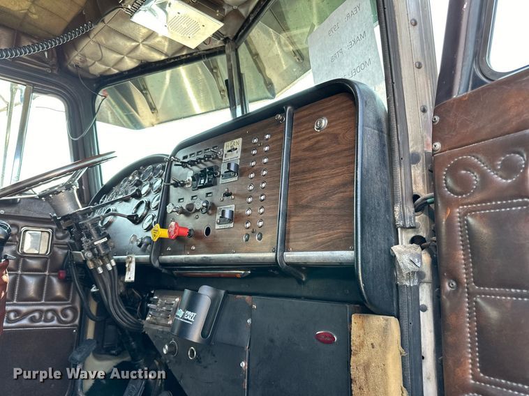 image for item LR9472 1979 Peterbilt 359 semi truck