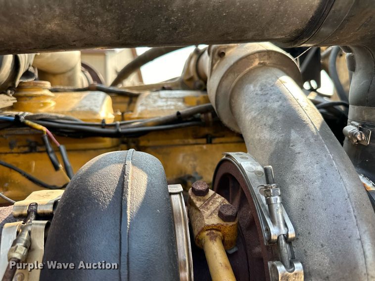 image for item LR9472 1979 Peterbilt 359 semi truck