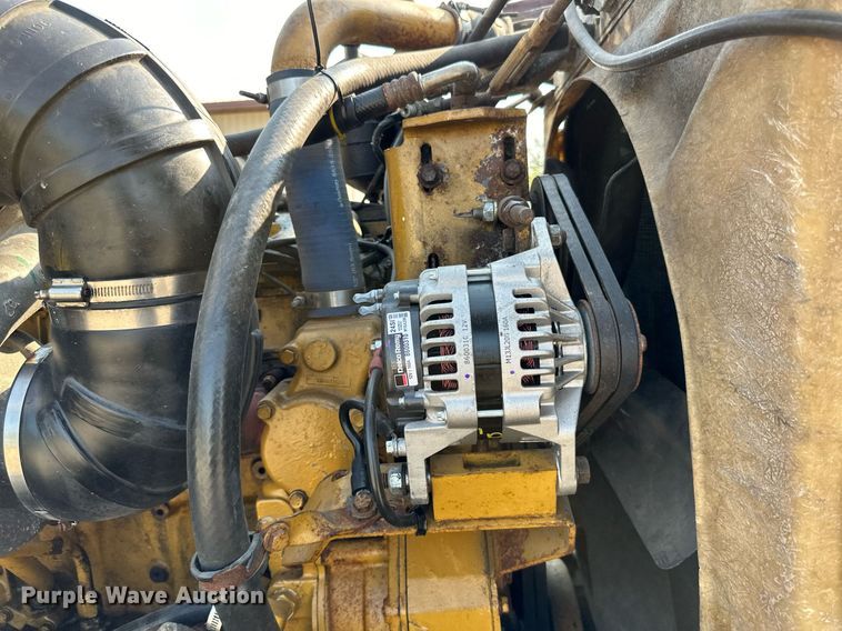 image for item LR9472 1979 Peterbilt 359 semi truck