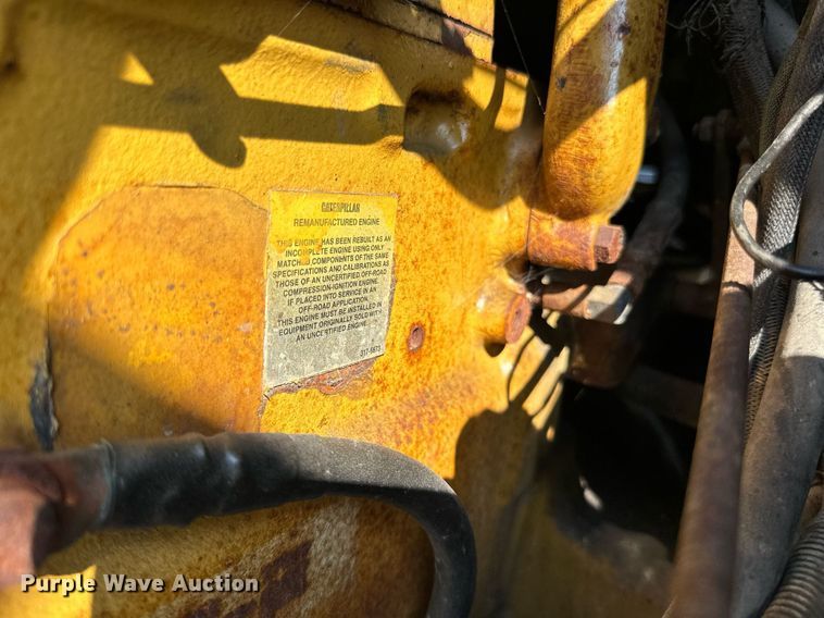 image for item LR9472 1979 Peterbilt 359 semi truck