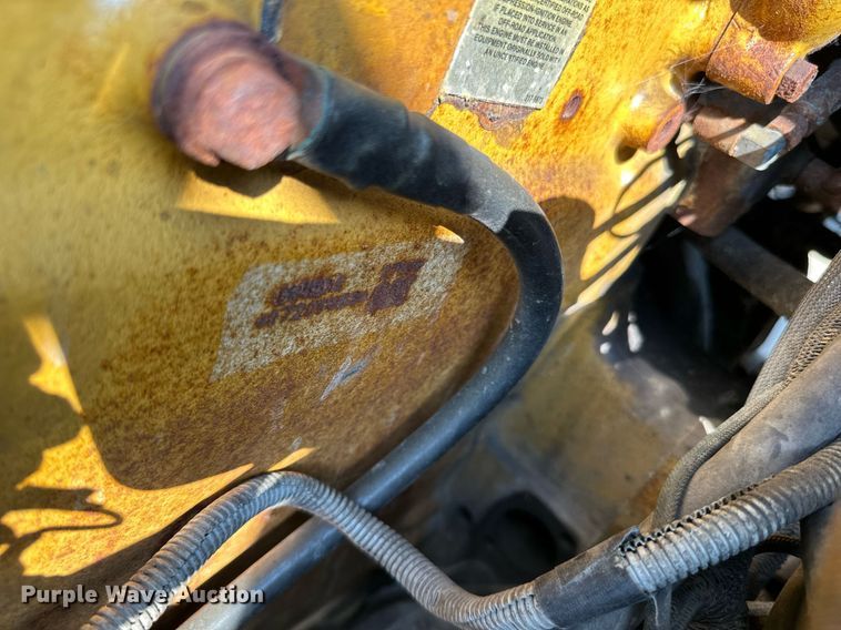 image for item LR9472 1979 Peterbilt 359 semi truck